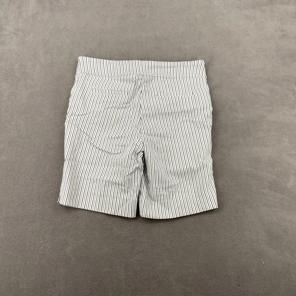 Hilary Radley Bermuda Shorts Womens Medium Blue White Pinstripe Stretch Mid Rise